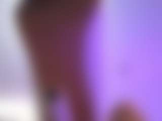 Live cam show with MAGIIC-BRUNETTE - Twerk on Camsoda