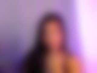 MAGIIC-BRUNETTE's Live Sex Cam Show