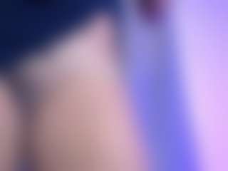 MAGIIC-BRUNETTE's Live Sex Cam Show