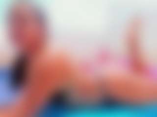 MAGIIC-BRUNETTE's Live Sex Cam Show