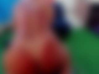 MAGIIC-BRUNETTE's Live Sex Cam Show