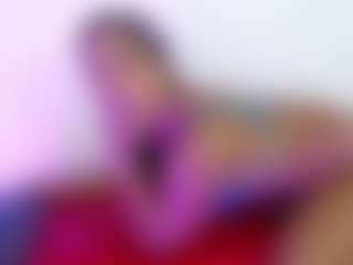 MAGIIC-BRUNETTE's Live Sex Cam Show