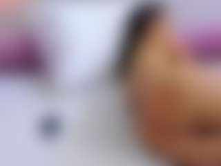 Live cam show with Megansaaenz - Virgin on CSO-WL