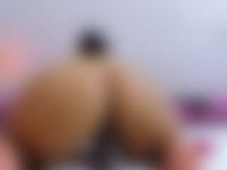 Megansaaenz's Live Sex Cam Show