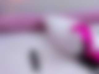 Live cam show with Megansaaenz - Mouth on Dolls Live