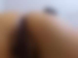 Live cam show with Megansaaenz - Colombia on Taboo Cams XXX