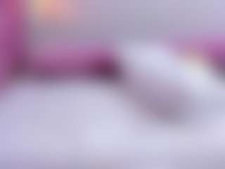 Live cam show with Megansaaenz - Shaved on CamwithHer