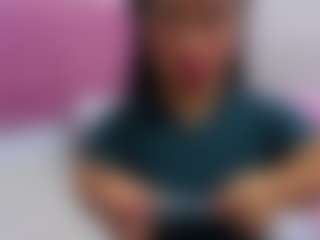 Live cam show with Megansaaenz - Shaved on madthumbs