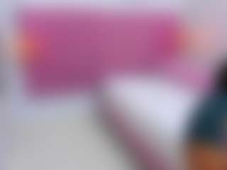 Live cam show with Megansaaenz - Shaved on infinitiblacc.com