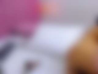 Live cam show with Megansaaenz - Shaved on Camsoda