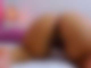 Live cam show with Megansaaenz - Fuck Machine on Camsoda