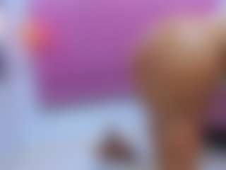 Live cam show with Megansaaenz - Shaved Pussy Lovense on Camsoda