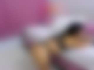 Live cam show with Megansaaenz - Shaved on Latina Girls