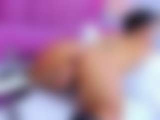 Live cam show with Megansaaenz - Shaved on SxyPornLive