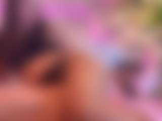 Live cam show with MyNaomi - Average on CamClone