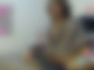 Live cam show with PanteraWhite - Tease on liverealitysex.com