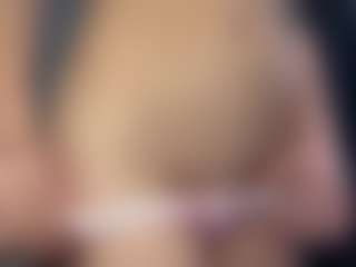 Live cam show with Vernice - Moaning on madthumbs