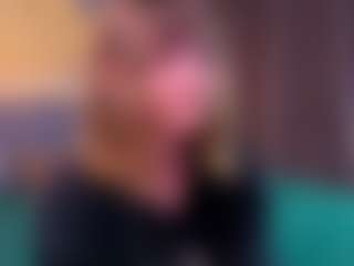 Live cam show with RubyCrystel - New Brown Eyes on sexylive.show