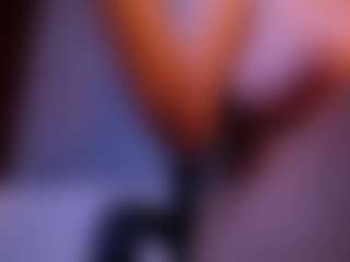Live cam show with Sara-Harris7 - Butt Plug on Camsoda