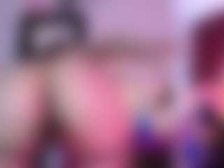 Live cam show with Sara-Harris7 - Blonde Hair Curvy on Hubzter Live