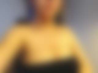 Live cam show with Sara-Harris7 - Butt Plug on TeamSkeetLive