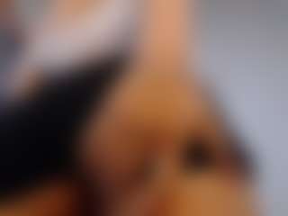 Show en direct avec Sara-Harris7 - Butt Plug sur Camsoda
