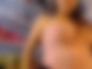 Live cam show with Sara-Harris7 - Butt Plug on fapnchat