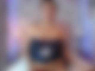 Live cam show with Valentina-Conti - Oil on Camsoda