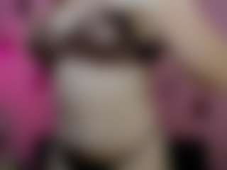 amanda-striking's Live Sex Cam Show