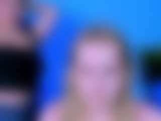 Live cam show with amanda-striking - Cum on Dare Cams