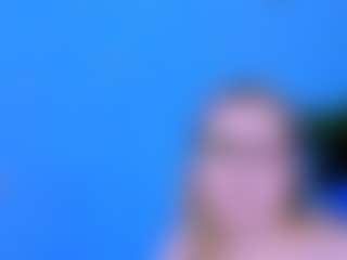 Live cam show with amanda-striking - White on Soda Cam