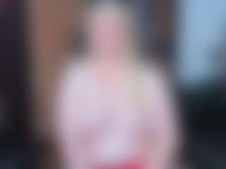 Live cam show with Ammy - Big Tits on AdultVida.com