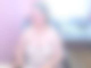Live cam show with Ammy - Upskirt on TastyBlacksLive