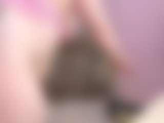 Live cam show with Ammy - Moaning on Porn Luv
