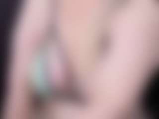 Live cam show with Ammy - Blue Eyes on thefappeningchat.com