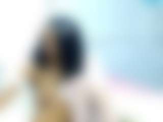 Areil10's Live Sex Cam Show