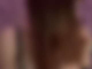 Live cam show with Malin - Lesbian on StripNow