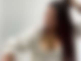 Live cam show with Lina - Cute on CamClone