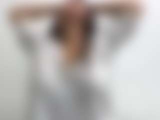 Live cam show with Lina - Cute on Camming Site