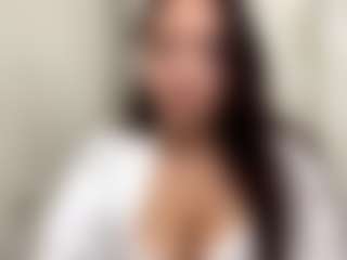 Live cam show with Lina - Brown Hair Teen (18+) on Mixed Magazine Live