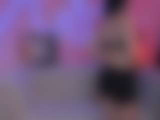 Live cam show with celia-mist - Smoking on StripNow