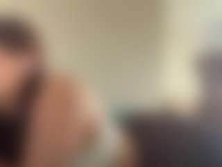 Live cam show with Lina - Oil on AdultVida.com