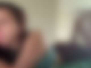Live cam show with Lina - Oil on camwithhim.com