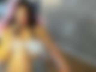 Live cam show with JuliaShyyy - Body Massage on Streamer API