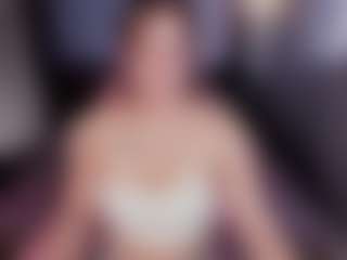 JuliaShyyy's Live Sex Cam Show