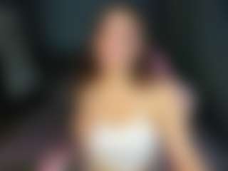 Live cam show with JuliaShyyy - Average on testsause.com