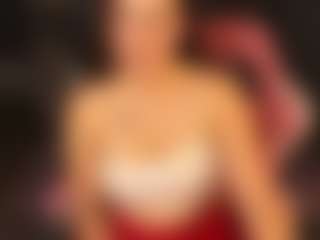 Live cam show with JuliaShyyy - Average on Fit Hotties