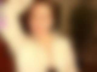Spettacolo in cam dal vivo con JuliaShyyy - Mistress su Camsoda