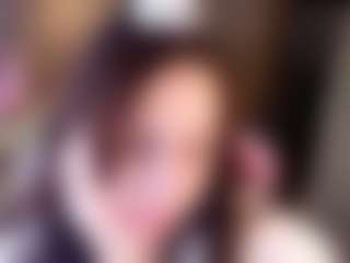 Live cam show with JuliaShyyy - Average on dropp.cam