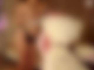 Live cam show with JuliaShyyy - Teen (18+) on Streamer API